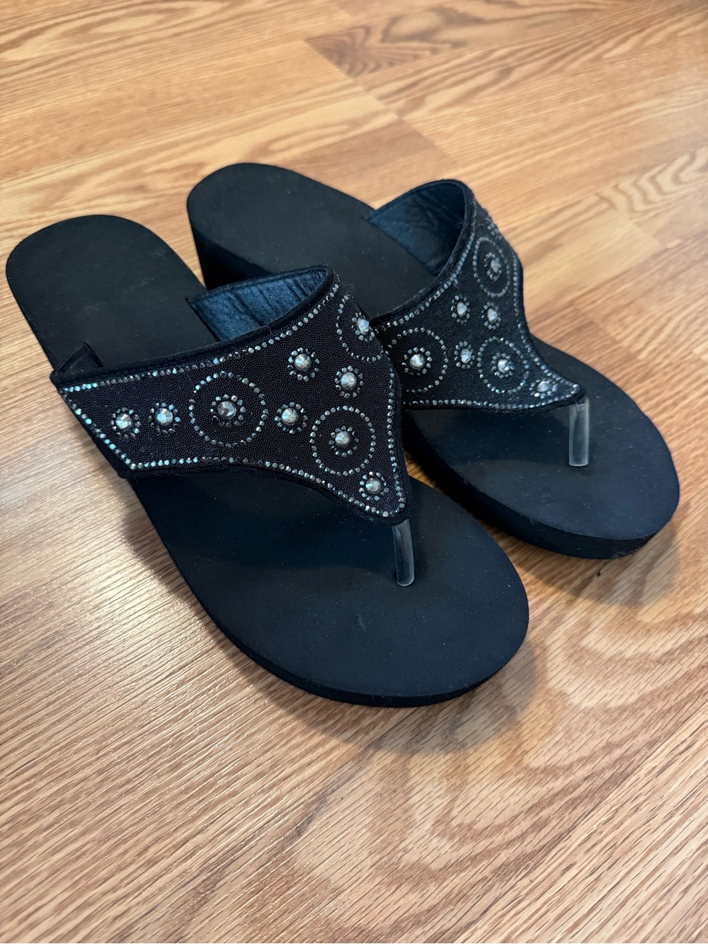 Black Wedge Thong Sandals with Rhinestone Details size 9/10